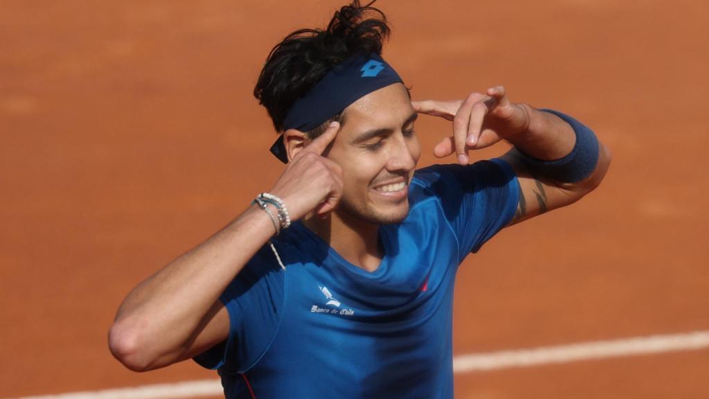 Alejandro Tabilo celebra su victoria en los cuartos de final de Roma.