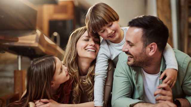 Imagen de archivo de una familia.