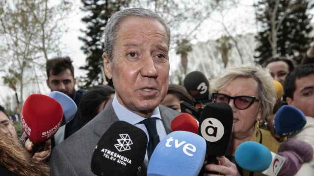 Eduardo Zaplana llega a la Audiencia de Valencia para ser juzgado.