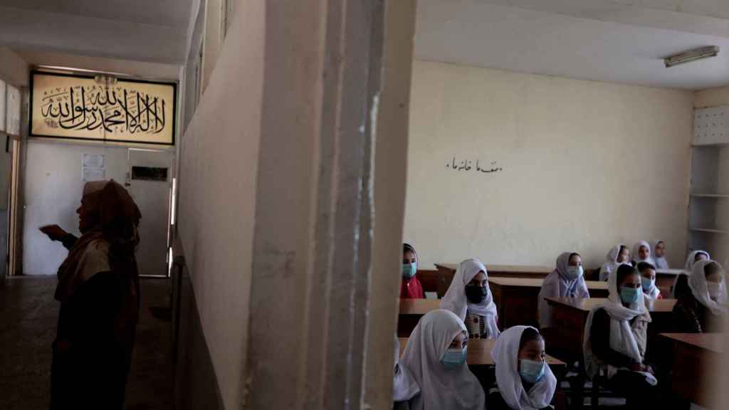 Varias menores en una escuela de Afganistán. Imagen de archivo.