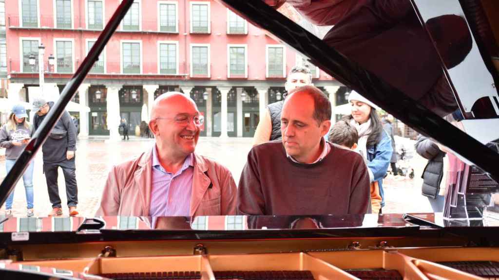 Jesús Julio Carnero al piano