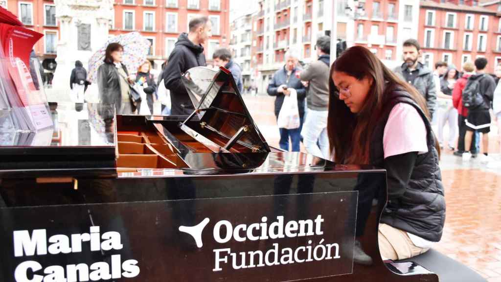 Maialen al piano