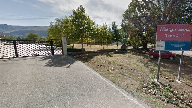 Accesos a la residencia deportiva de Llano Alto, en Béjar