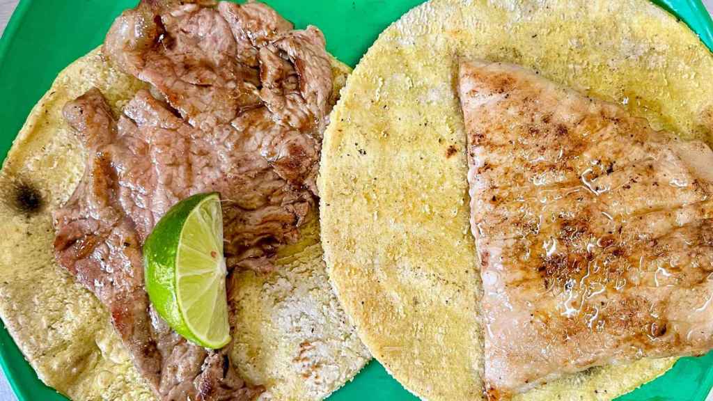 Taqueria El Califa de León.