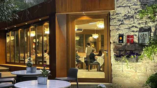 El restaurante sostenible de un pueblecito de Guadalajara: un oasis natural en un molino del siglo XV