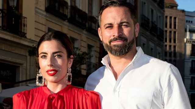 Lidia Bedman y Santiago Abascal durante un acto en Madrid en enero de 2019.