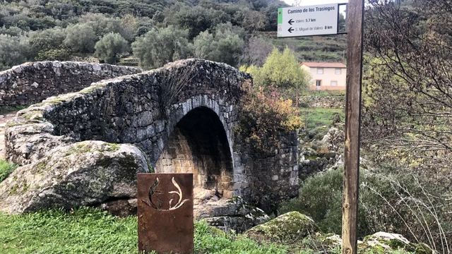 Puente Medieval en la Ruta del Atajo de San Esteban de la Sierra
