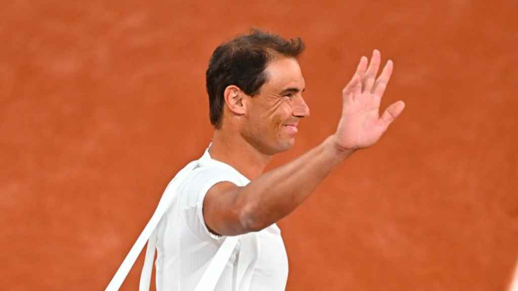 Rafa Nadal entrena en la víspera de Roland Garros.