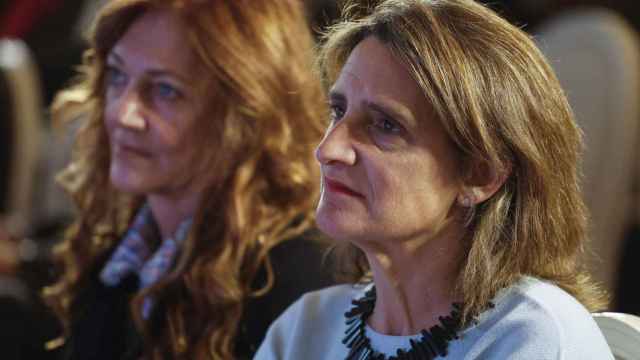 La vicepresidenta tercera y candidata del PSOE para las europeas, Teresa Ribera, este lunes en un acto.