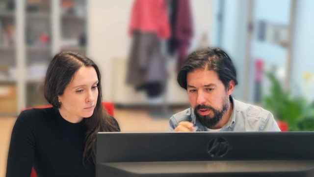 Equipo de Hasten Ventures durante una jornada trabajo.