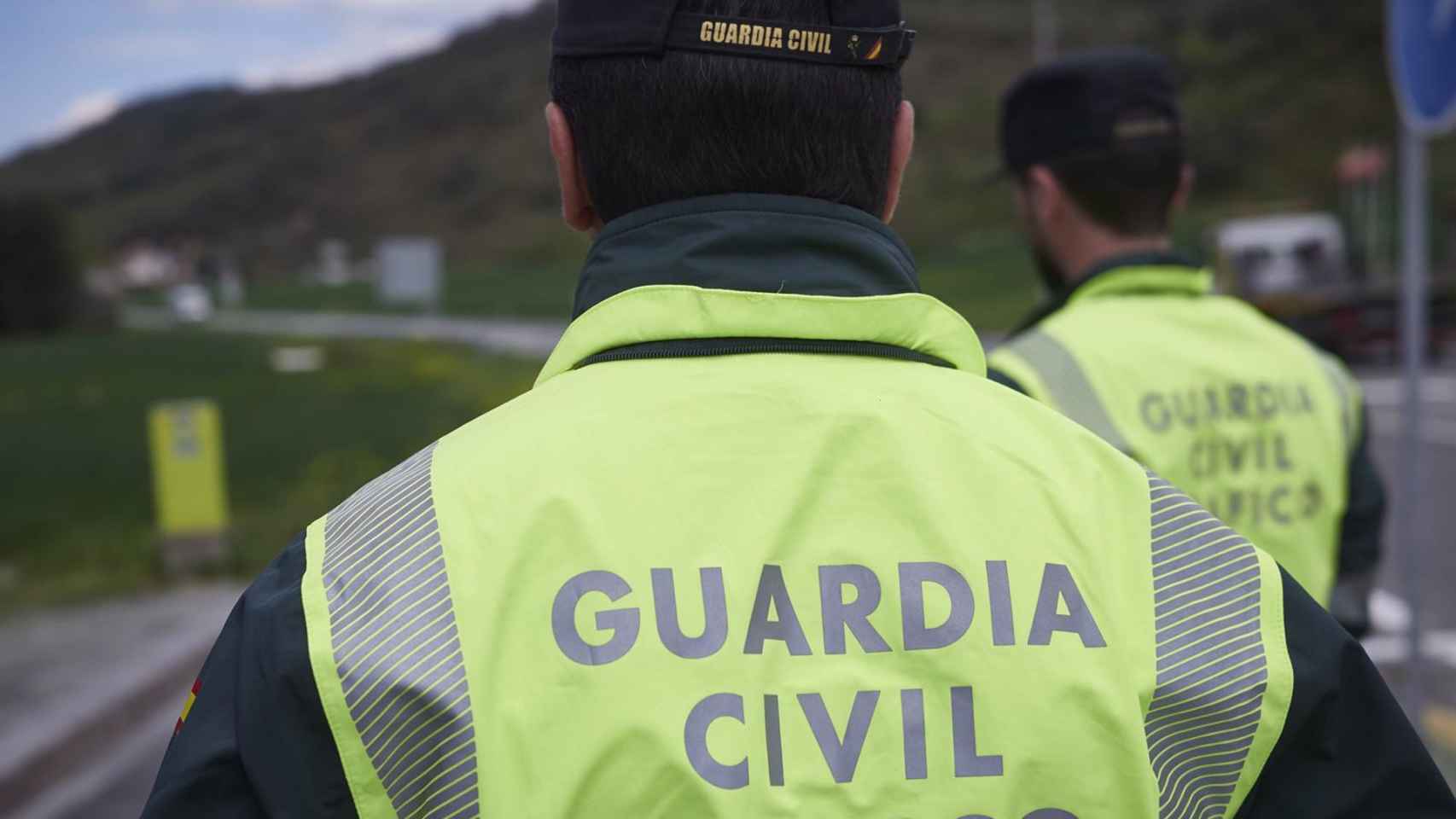 Agentes de la Guardia Civil de Tráfico.