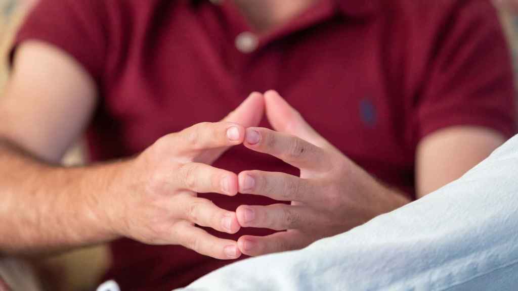 Las expresivas manos de un maestro del toreo