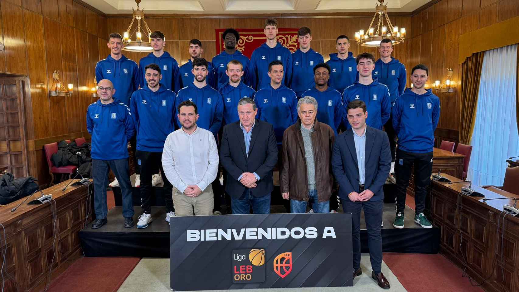 El CB Zamora en la Diputación de Zamora con el presidente, Javier Faúndez
