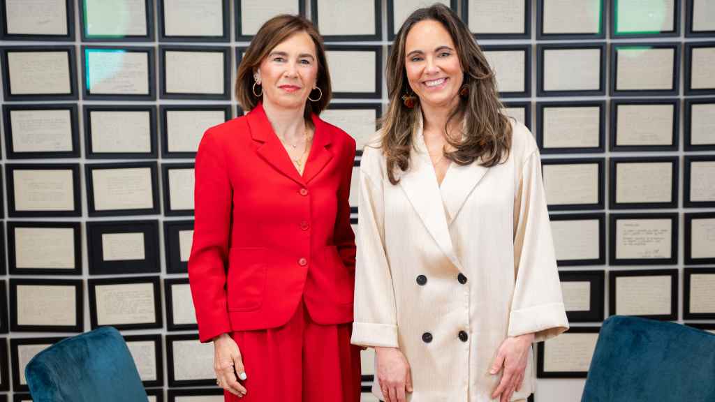 Charo Izquierdo, directora de ENCLAVE ODS, y Ana Isabel López-Casero, presidenta de ARTE.