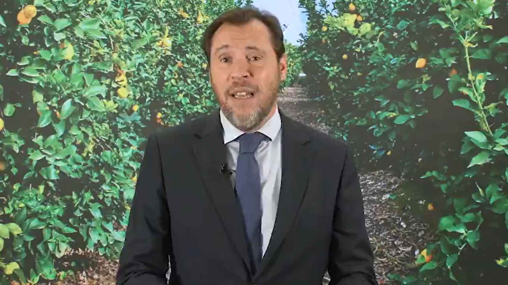 El ministro de Transportes y Movilidad Sostenible, Óscar Puente, en un vídeo publicado este lunes.
