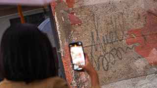 Madrid protegerá y restaurará el tercer grafiti de 'Muelle': estaba en un edificio de La Latina tras 40 años escondido