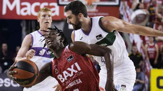 David Kravish durante el Baxi Manresa vs. Unicaja de Málaga