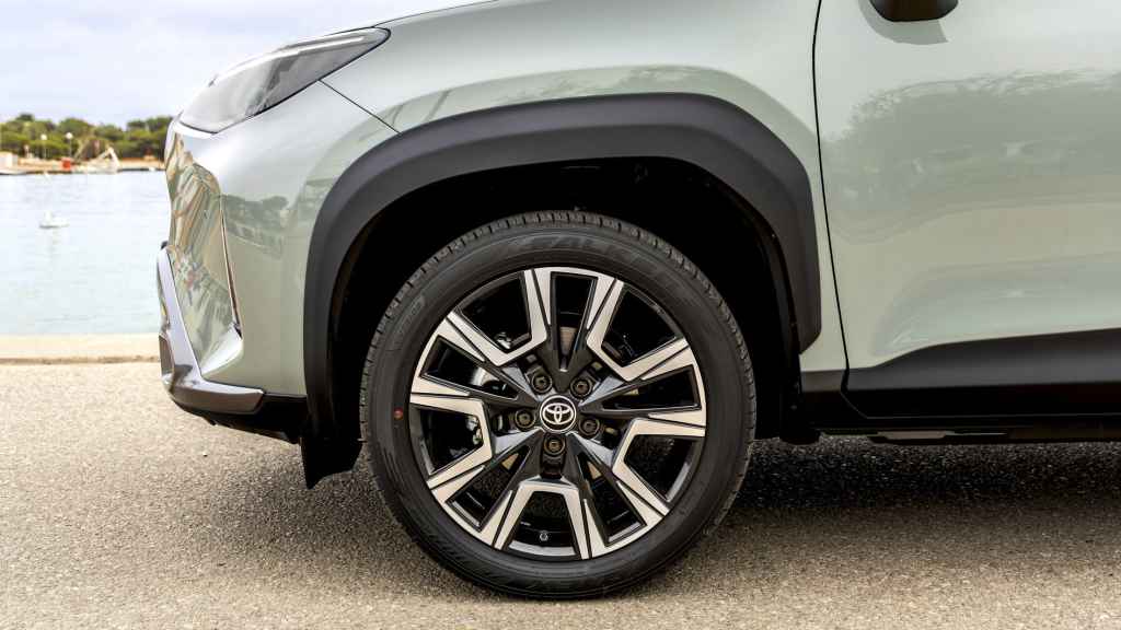 Imagen de las llantas exclusivas de la Premiere Edition.
