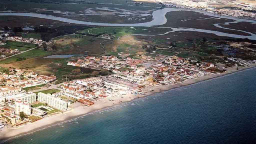 Ni Chipiona ni Rota, esta es la zona de playa más barata de Cádiz para comprar una casa