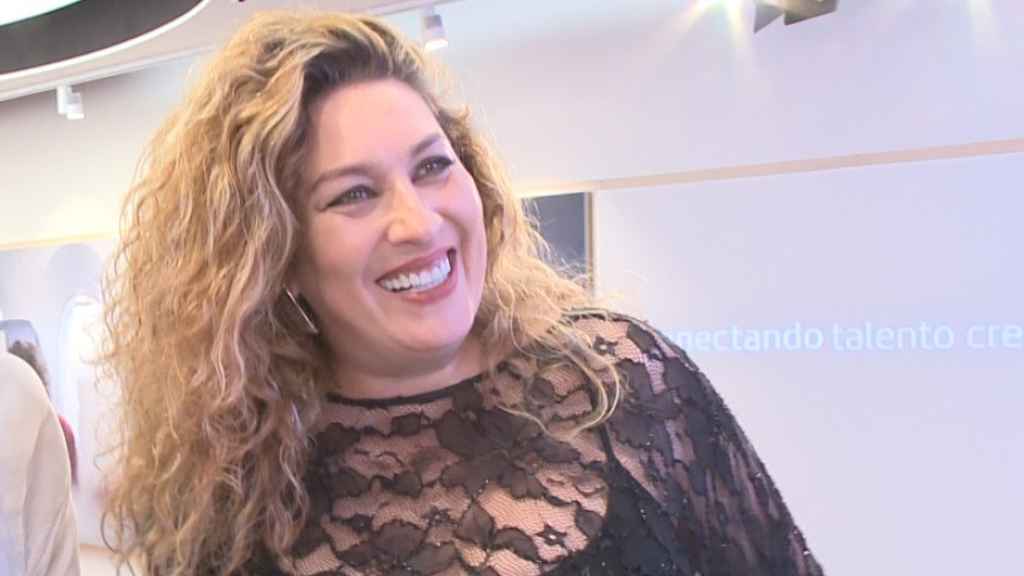 Estrella Morente, atendiendo a la prensa, este pasado martes, 21.