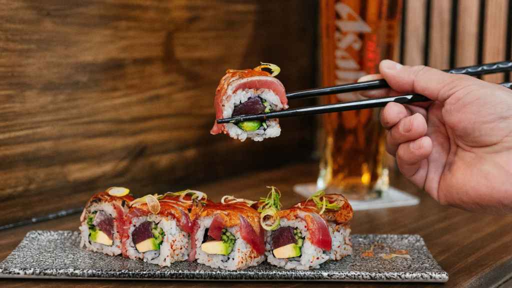 Makis.