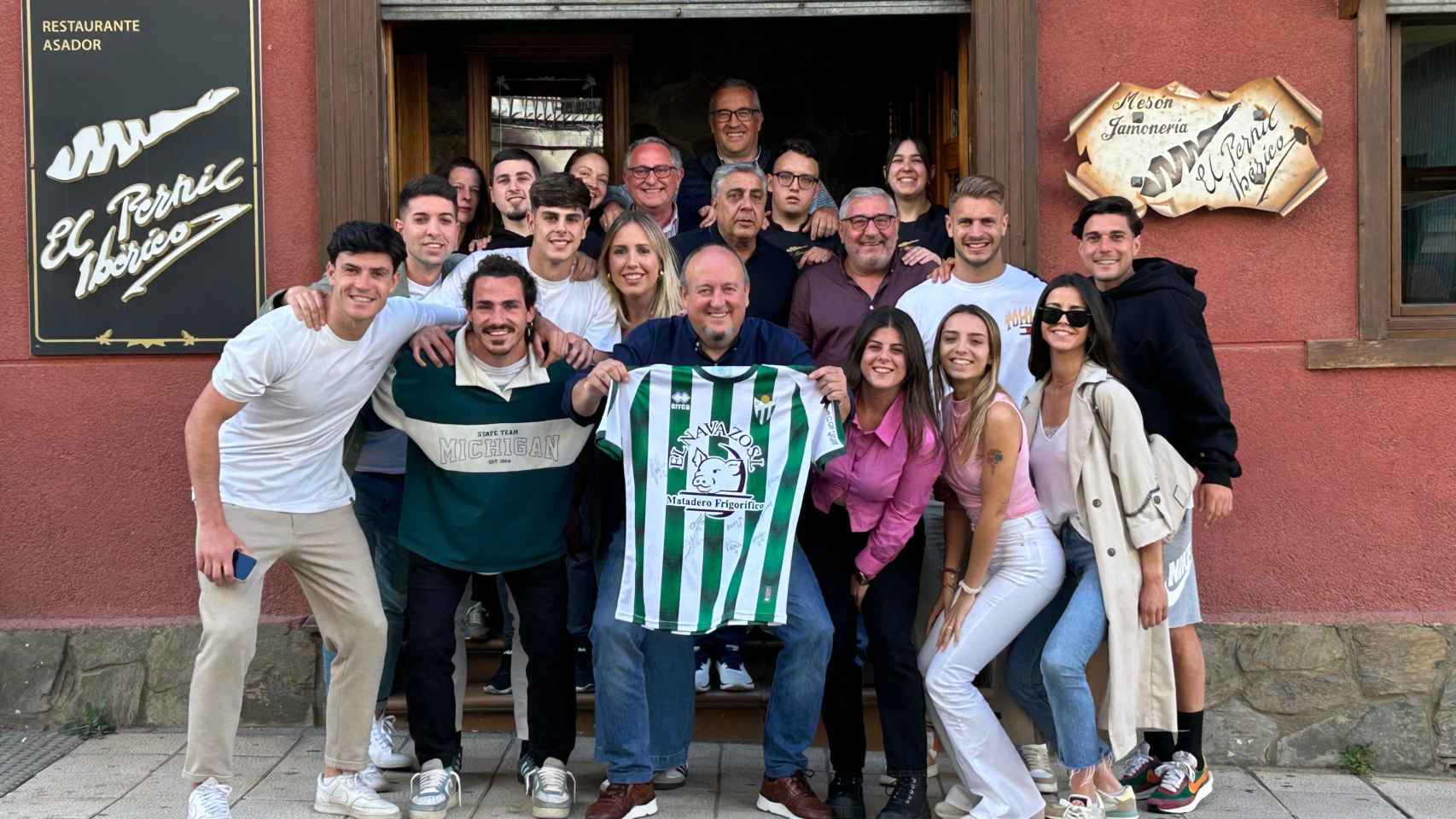 Celebración en el Restaurante El Pernil de Guijuelo del final de la temporada