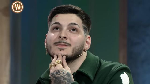 El cantante RVFV desvela en 'La Resistencia' cuánto dinero tiene y su supuesto encuentro con la princesa Leonor.