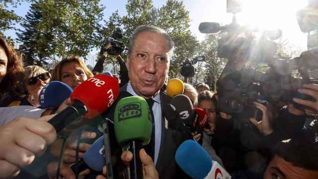 Eduardo Zaplana llega a los juzgados de Valencia para asistir al juicio.