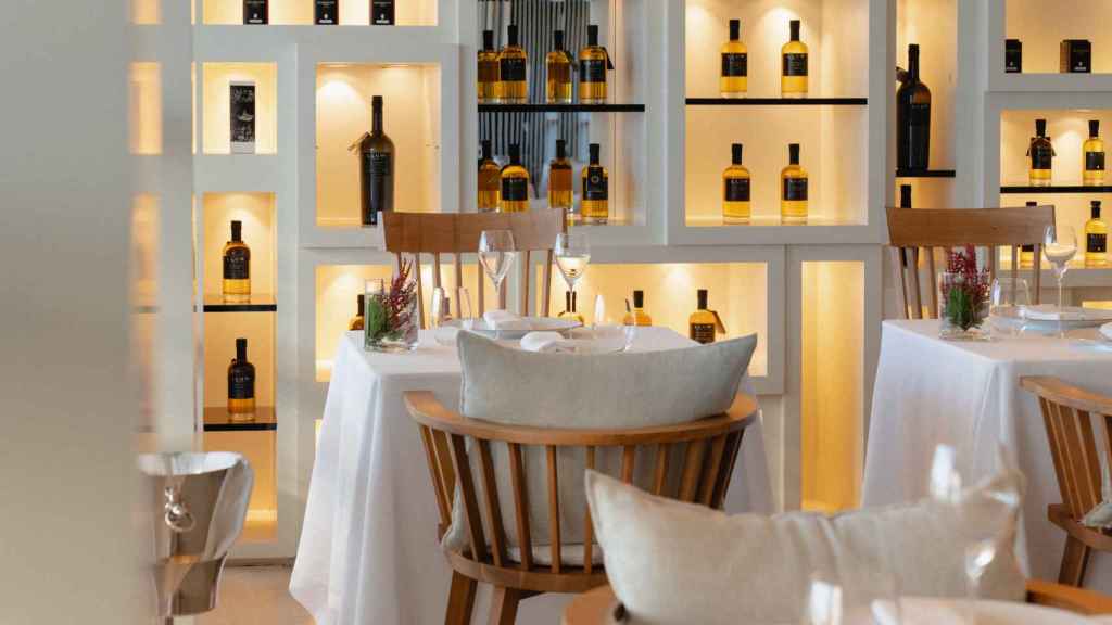 Restaurante Enoteca en el Hotel Arts.