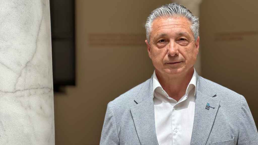 Mario Rigau posa tras la entrevista con EL ESPAÑOL.