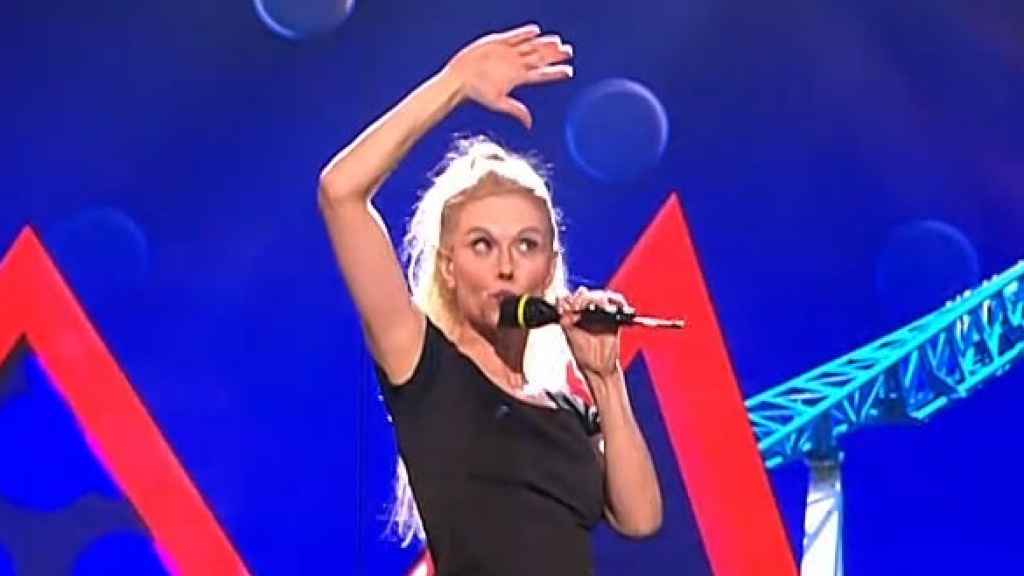 Raquel Sánchez Silva en 'Tu cara me suena' como Geri Halliwell.