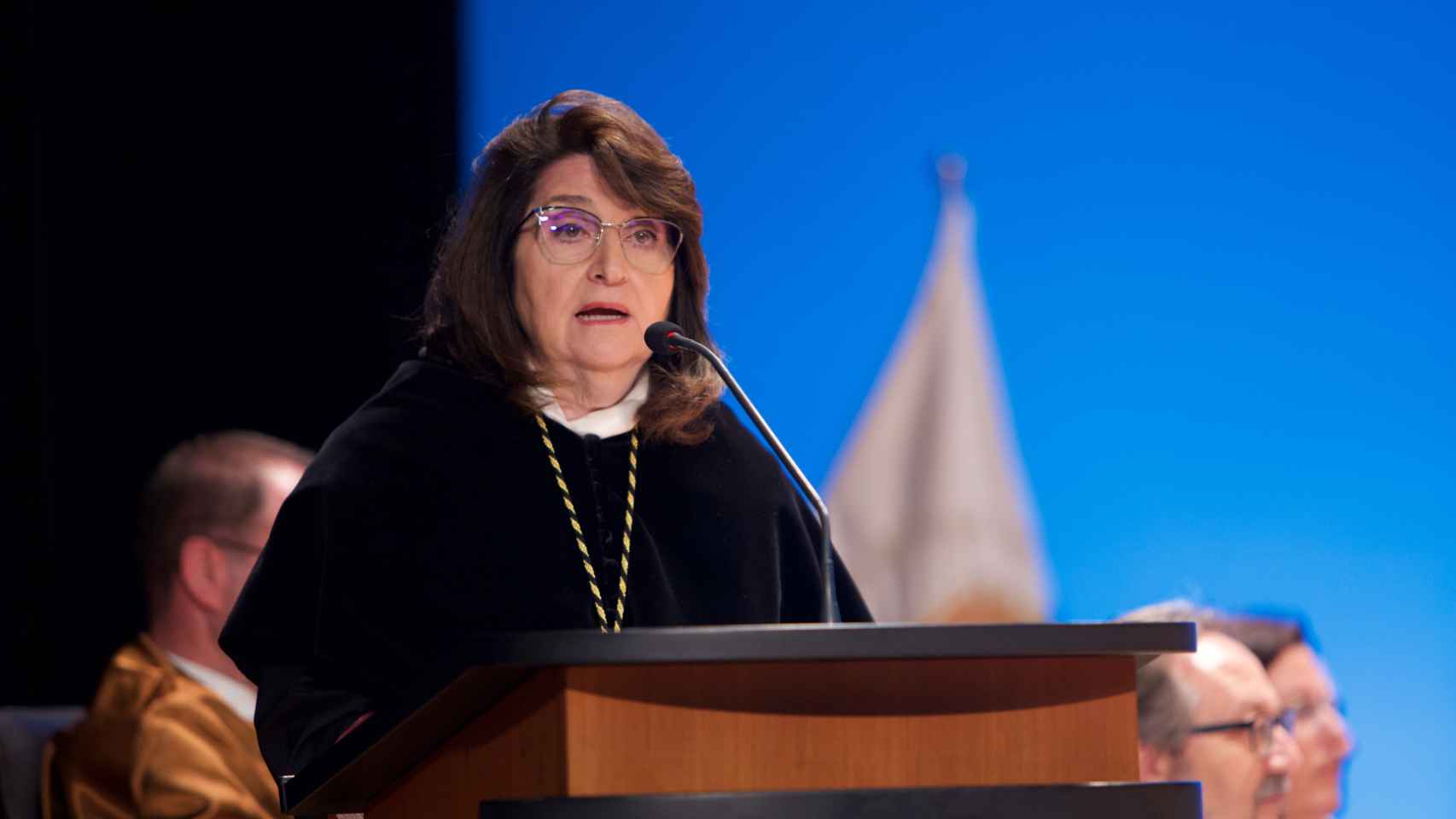 Amparo Navarro