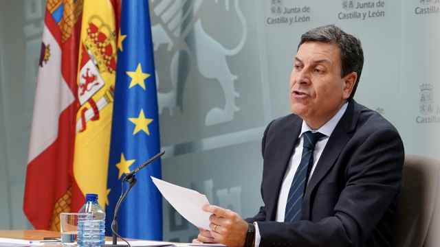 El portavoz de la Junta, Carlos Fernández Carriedo, durante la rueda de prensa de este jueves