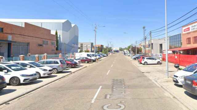 Calle Turquesa en el polígono San Cristóbal
