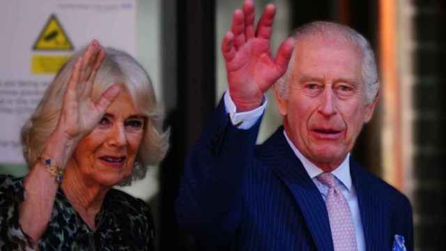 Los reyes Carlos y Camila en un acto en Londres el pasado abril.