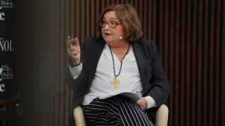 Marina Serrano, presidenta de AELEC, durante su intervención en el Foro Redes Eléctricas en España: inversiones clave para la transición energética, industrial y digital de El Observatorio de Energía de El Español