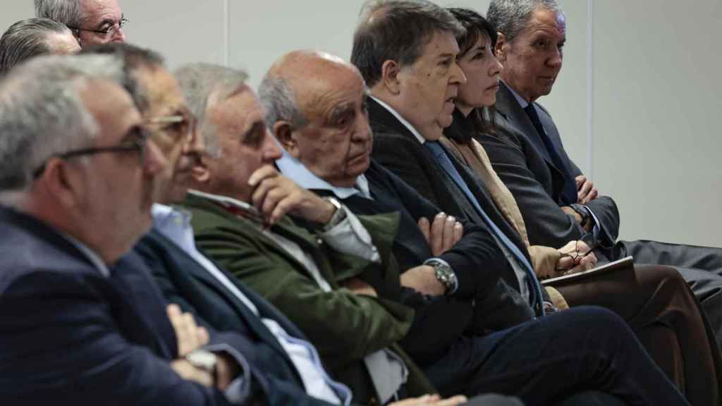 Los acusados por el caso de Zaplana en el juicio.