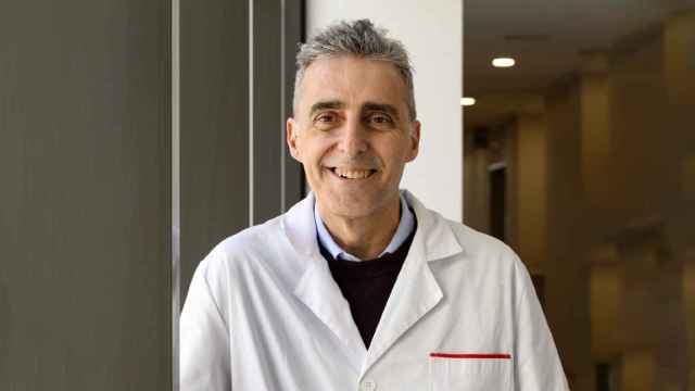 José R. Penadés es catedrático de Microbiología del Imperial College London.