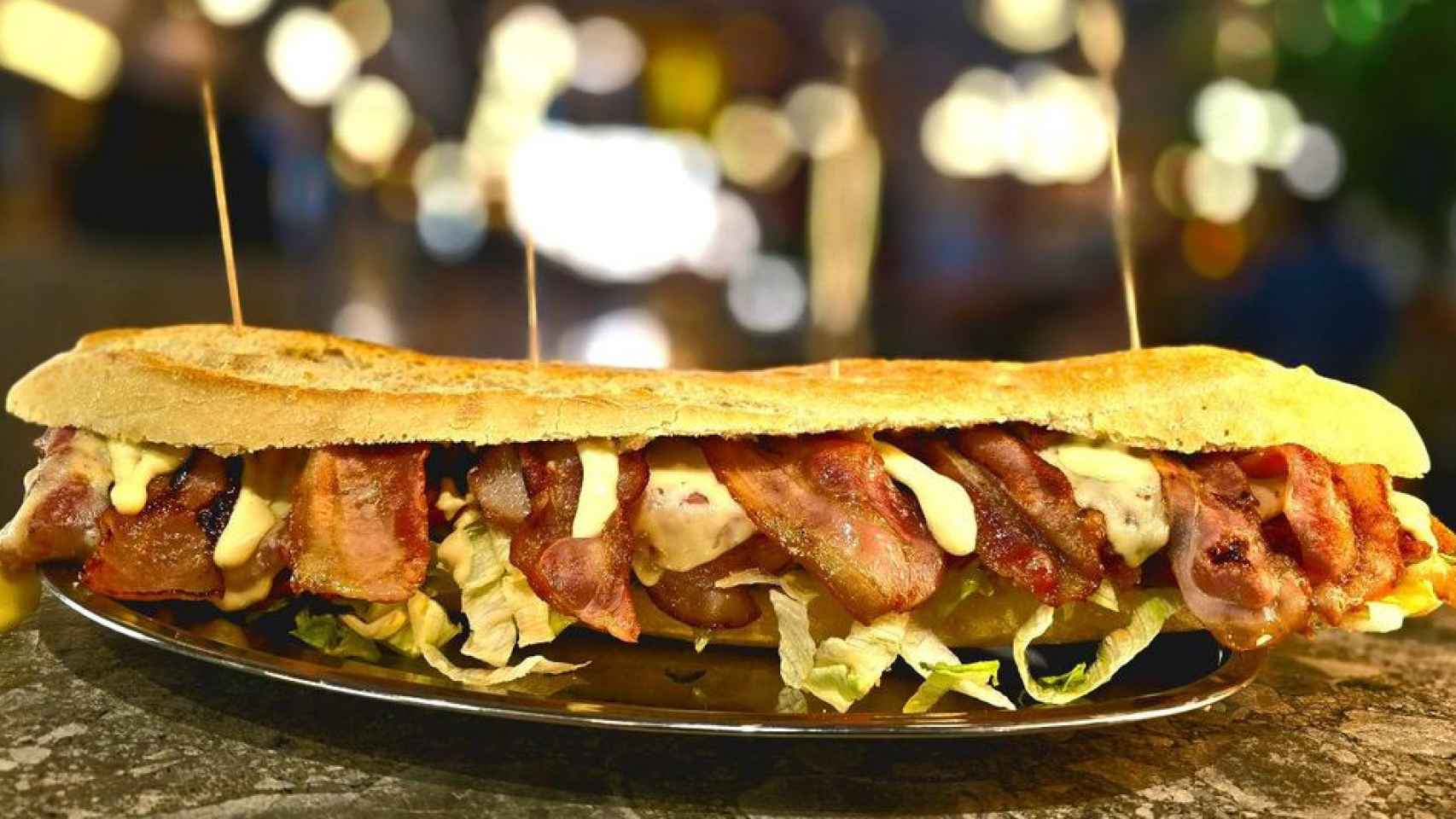 El bocadillo 'Petao Petao', uno de los más populares de la carta.