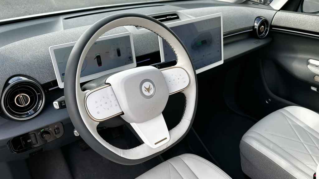 Interior del Arcfox Kaola.