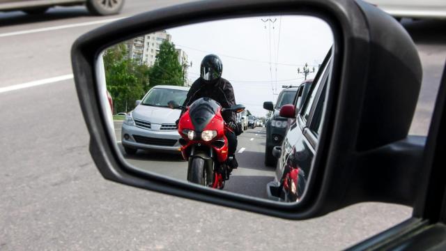 Dime qué carnet tienes y te diré qué vehículo puedes conducir en A Coruña