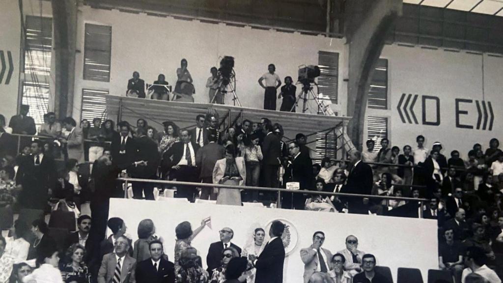 Imagen de la inauguración ofrecida por televisión española el 25 mayo de 1974.
