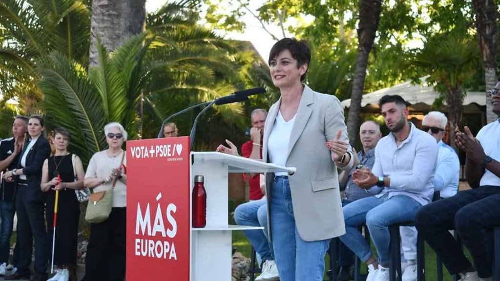 Isabel Rodríguez, ministra de Vivienda, durante un mitin en Ciudad Real.