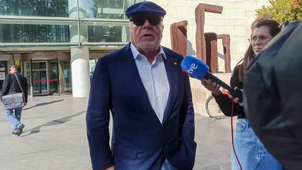 Villarejo tras prestar declaración en el juicio.