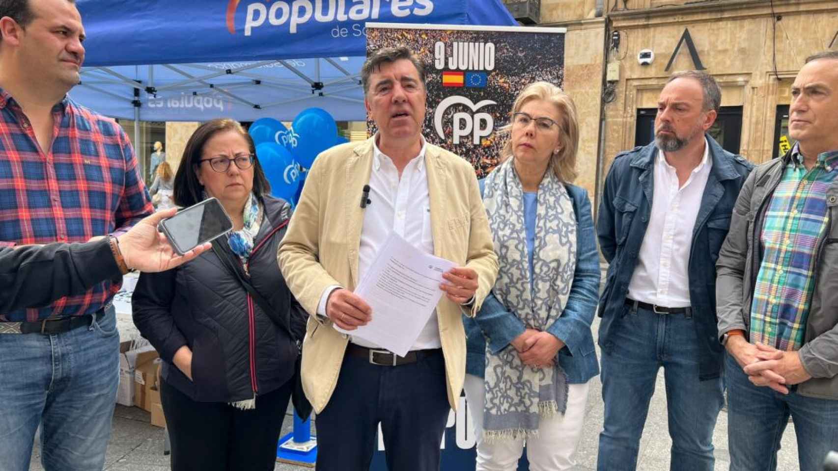 José Antonio Bermúdez de Castro explicando la PNL presentada en el Congreso