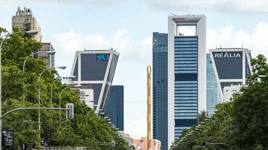 Imagen del paseo de la Castellana en las inmediaciones del Estadio Santiago Bernabéu, esta semana.