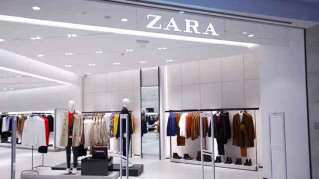 Puerta de entrada Zara.