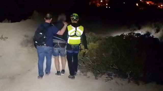 Los equipos de rescate con el hombre desaparecido en El Campello.