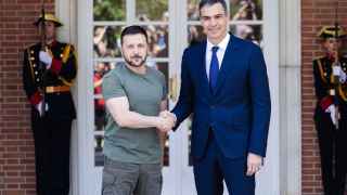 EuropaPress_5990193_president_ukraine_volodimir_zelenski_received_president_government_pedro