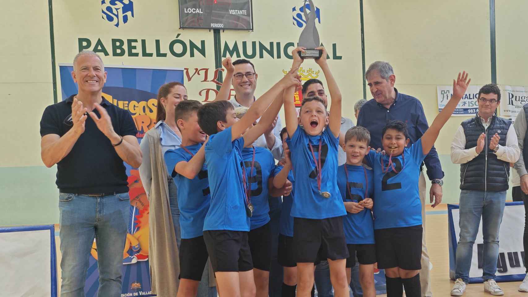 Los campeones en la categoría de fútbol